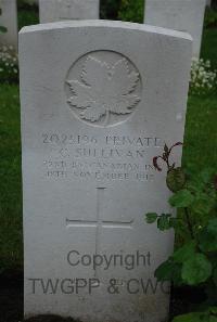 Etaples Military Cemetery - Sullivan, Charles
